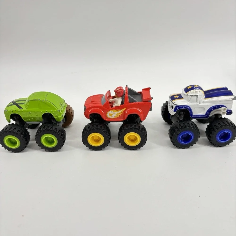 Blaze and the Monster Machines Trucks Cars Diecast LOT Of 10 NICKELODEON 2014‎